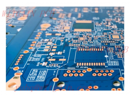 4-layer through-hole plate